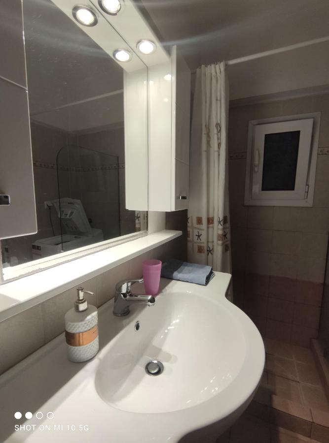 Cozy Apartment Near The Sea In Palaio Faliro Athen Exterior foto